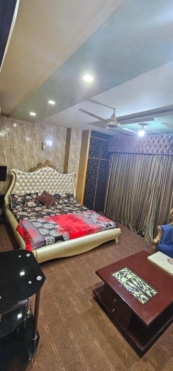 Town Guest House Toba Tek Singh Luaran gambar